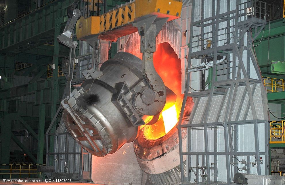 炼钢300吨转炉图片