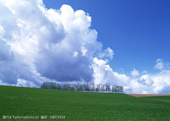 关键词:自然景观免费下载 草地 草原 蓝天 山丘 天空云彩 云彩 自然