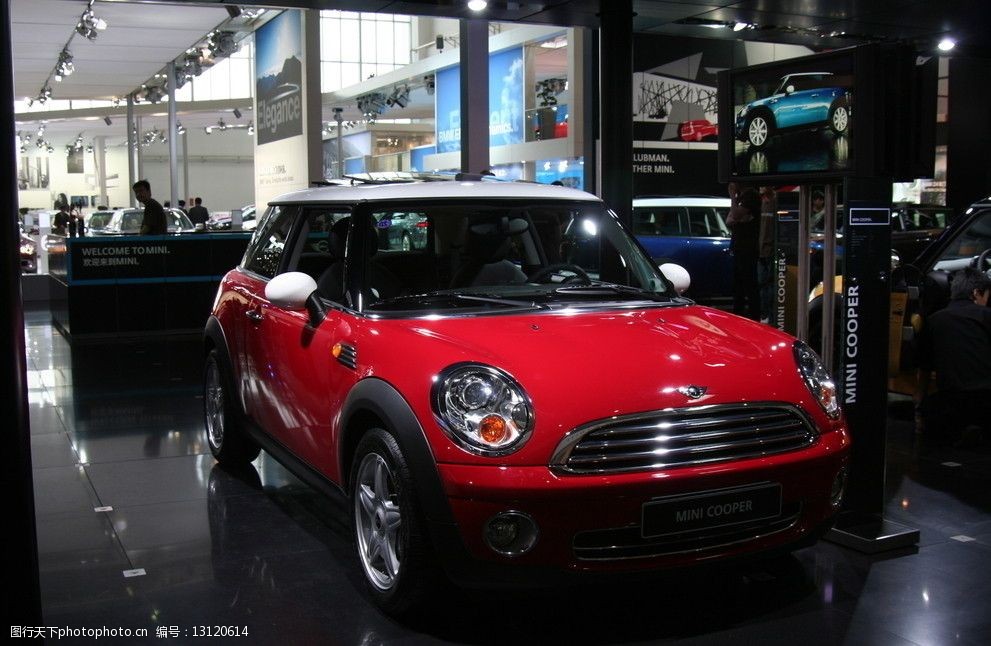 cooper车 车展 红色 汽车 mini cooper 女性 交通工具 现代科技 摄影