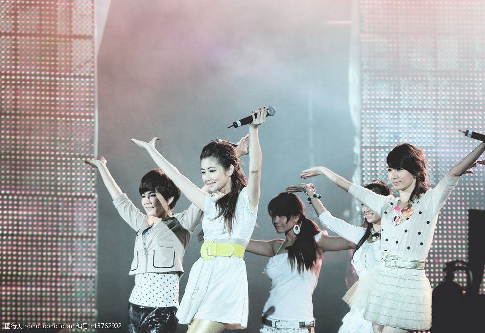 she国家爱音乐会侧拍图片