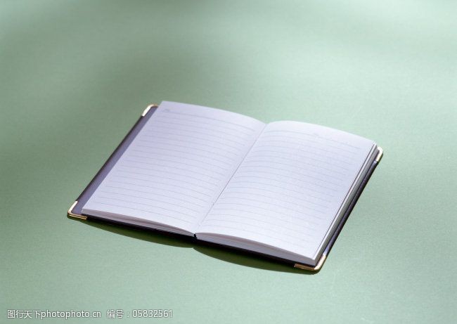 纸张素材一本打开笔记本