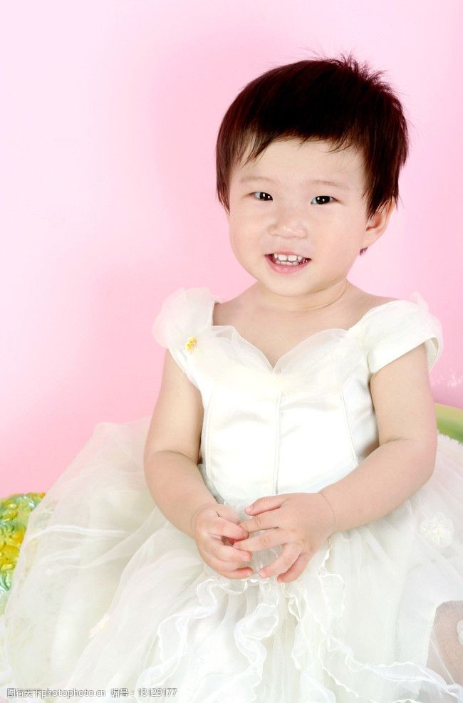 小女孩图片