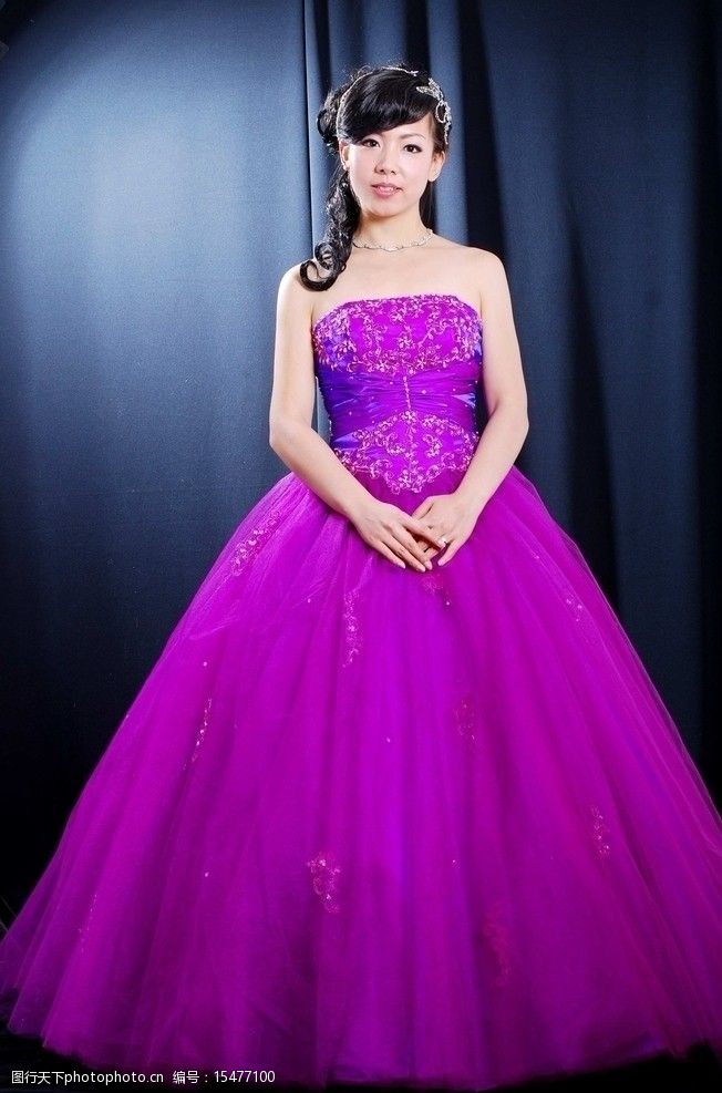 紫色歌剧系列婚纱图片